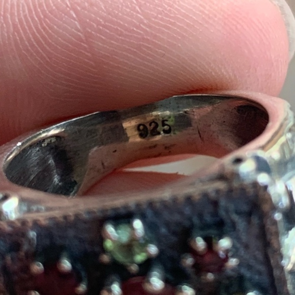 STERLING SILVER GARNET & PERIDOT STATEMENT RING - Picture 6 of 7